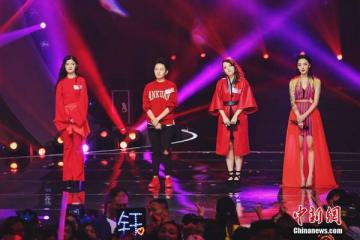 2016超级女声落幕李玟吴克羣等助阵四强