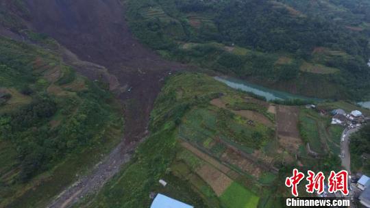 四川北川陈家坝乡产生塌方构成堰塞体专家现场评价