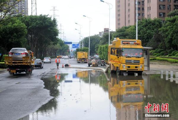 福州暴雨事后大众生活次序慢慢恢复