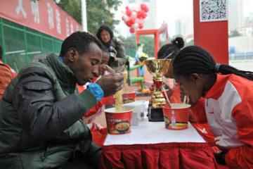 2011温网-2016年长沙国际马拉松落幕康师傅全程营养支持